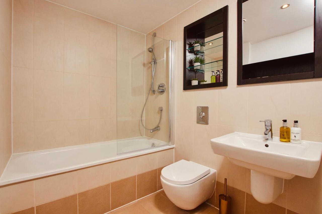 King Deluxe City Apt Large Balcony& Free Parking! Leeds  Exteriér fotografie